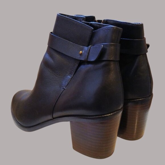HALOGEN By Nordstrom Black Leather Zip Ankle Strap Boots EUC - Picture 3 of 14